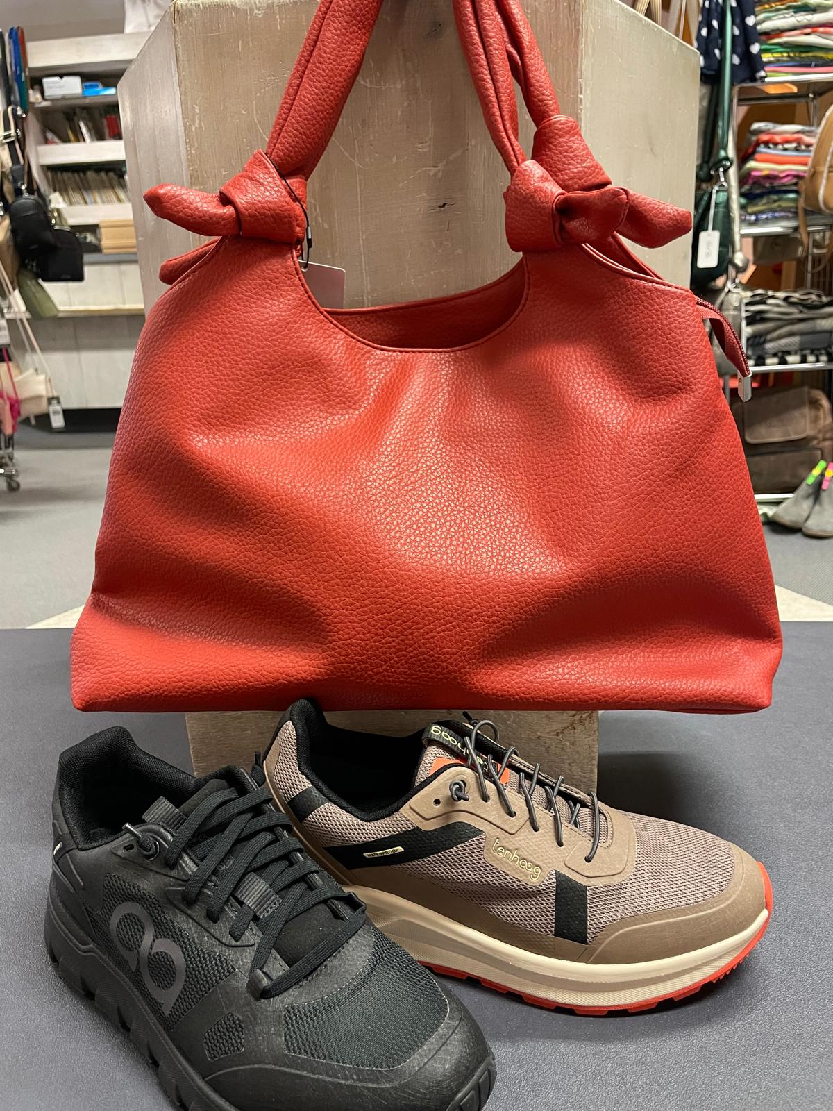 Damenschuhe bei Schuhhaus Öfner in Zirl - Bild 27